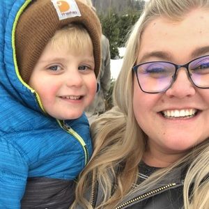 Meet your Posher, Hannah